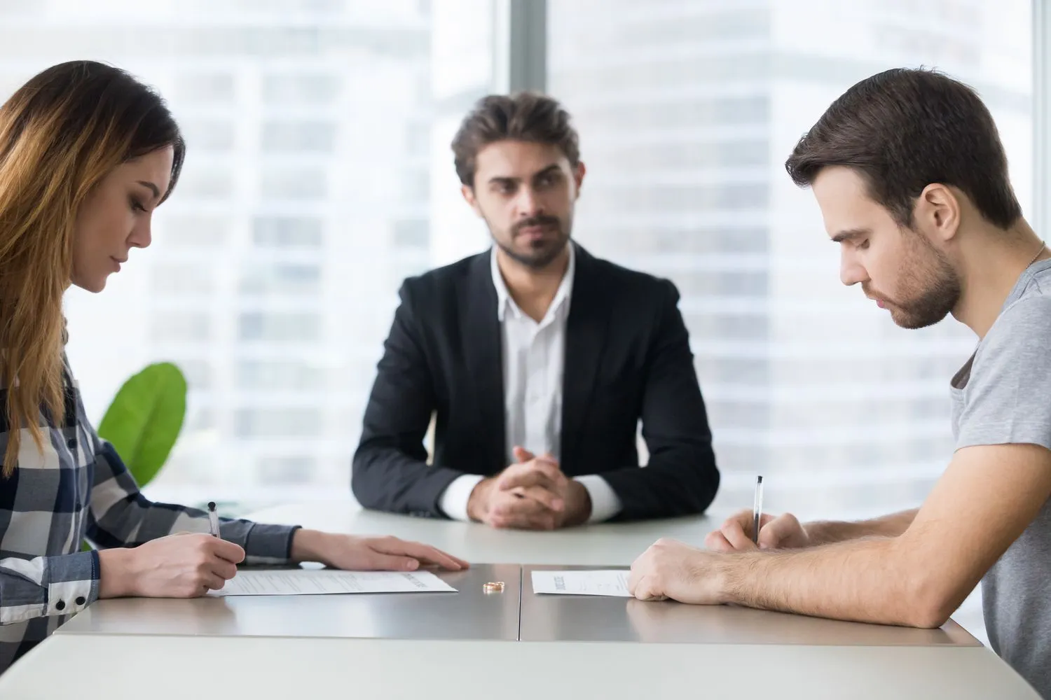 How EH Mediation Guides Couples Toward Fair and Balanced Outcomes Chippenham